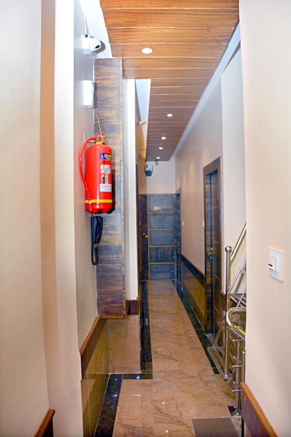 Hotel Nest N Rest - Mumbai Bombaim Exterior foto