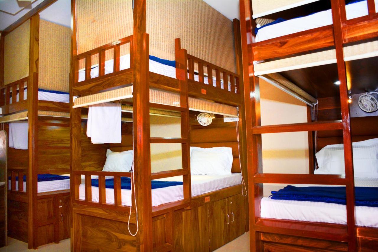 Hotel Nest N Rest - Mumbai Bombaim Exterior foto