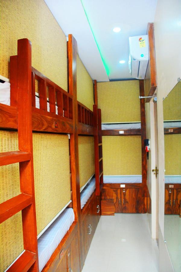 Hotel Nest N Rest - Mumbai Bombaim Exterior foto