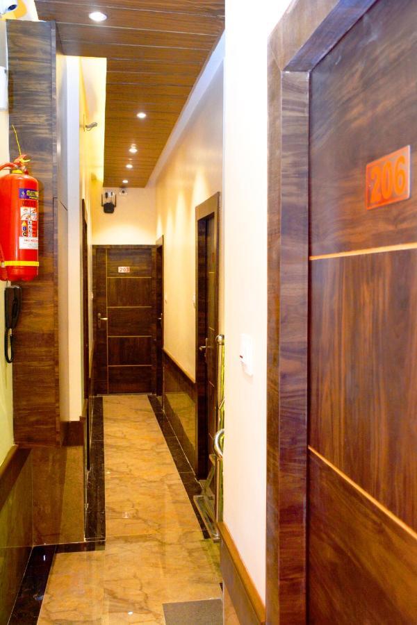 Hotel Nest N Rest - Mumbai Bombaim Exterior foto
